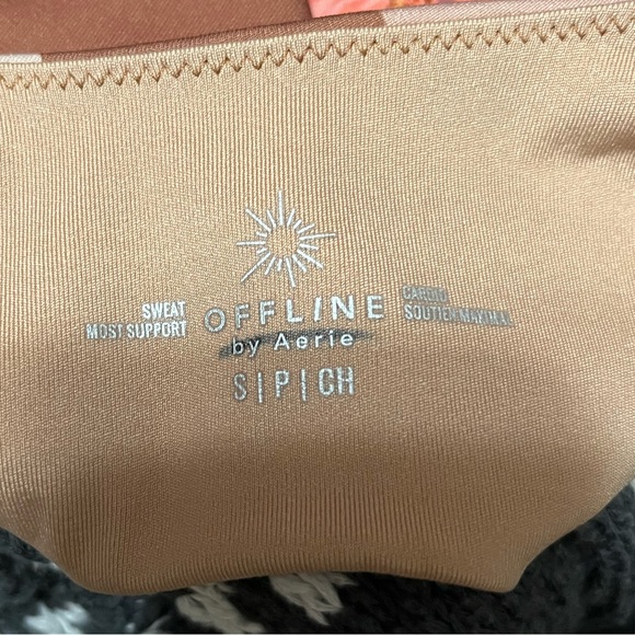 OFFLINE By Aerie - Picture 3 of 3